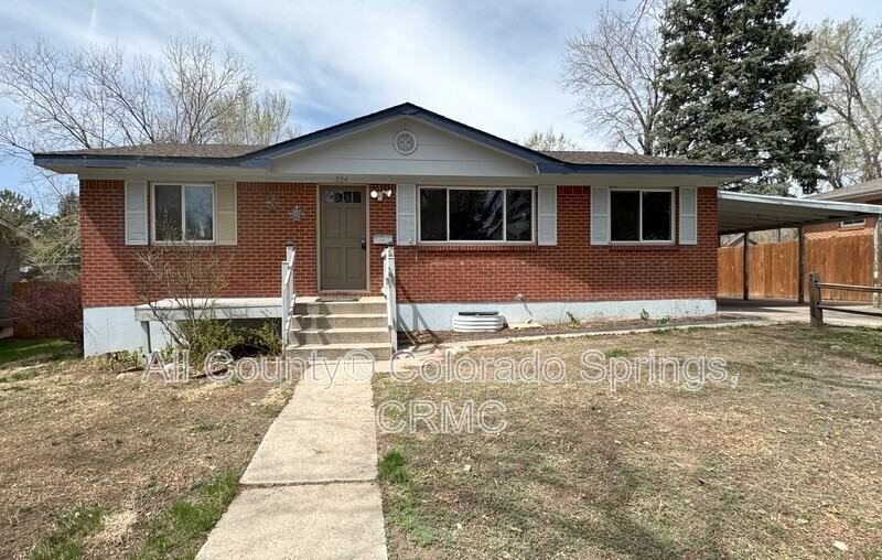 224 S Garo Ave - Photo 5 of 34