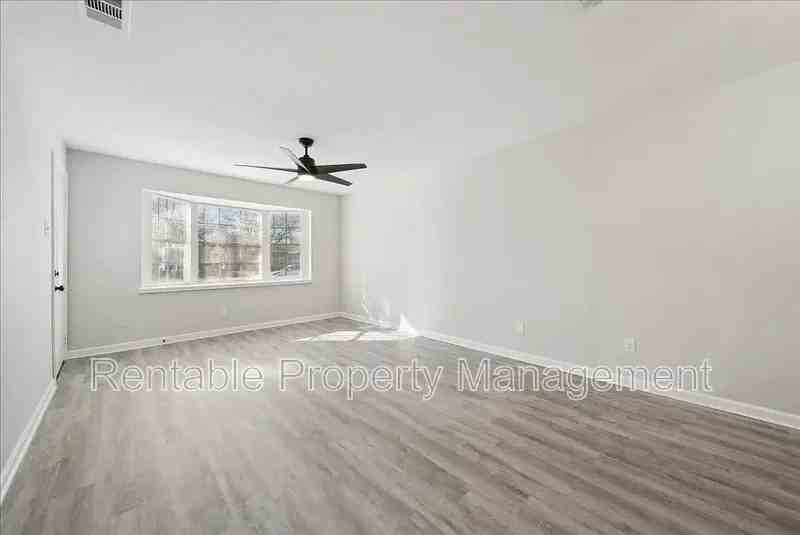 1501 Rusk Dr - Photo 4 of 19