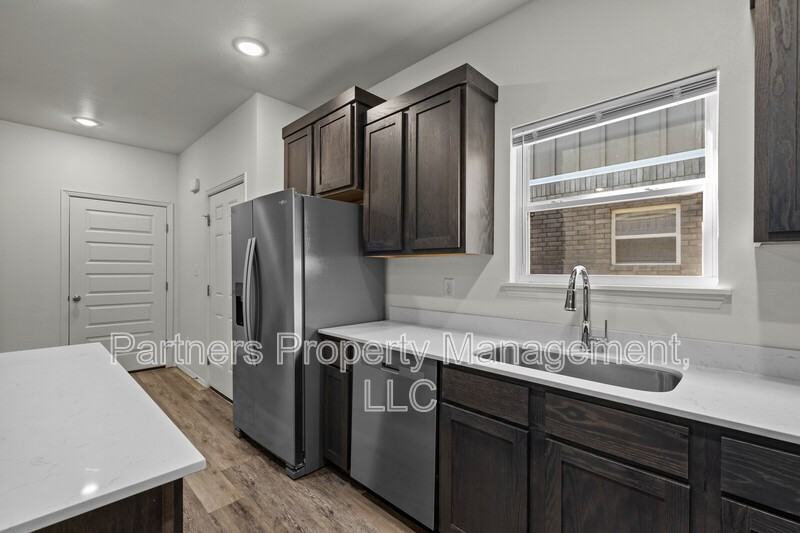 777 S Benchmark Ln - Photo 6 of 26