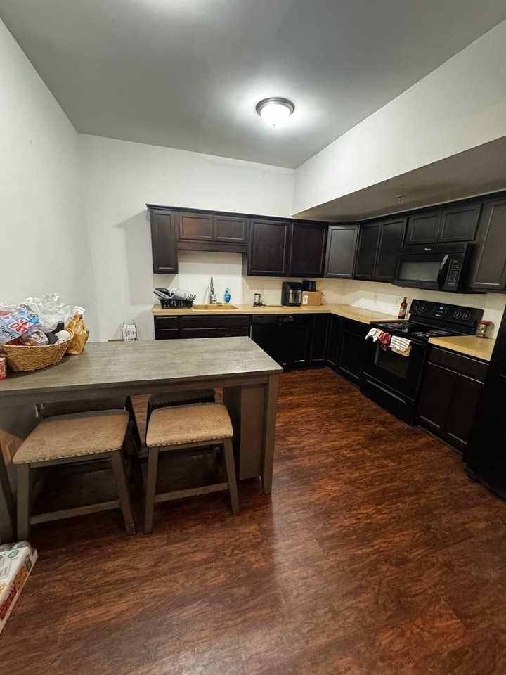 112 College Avenue - Photo 5 of 15