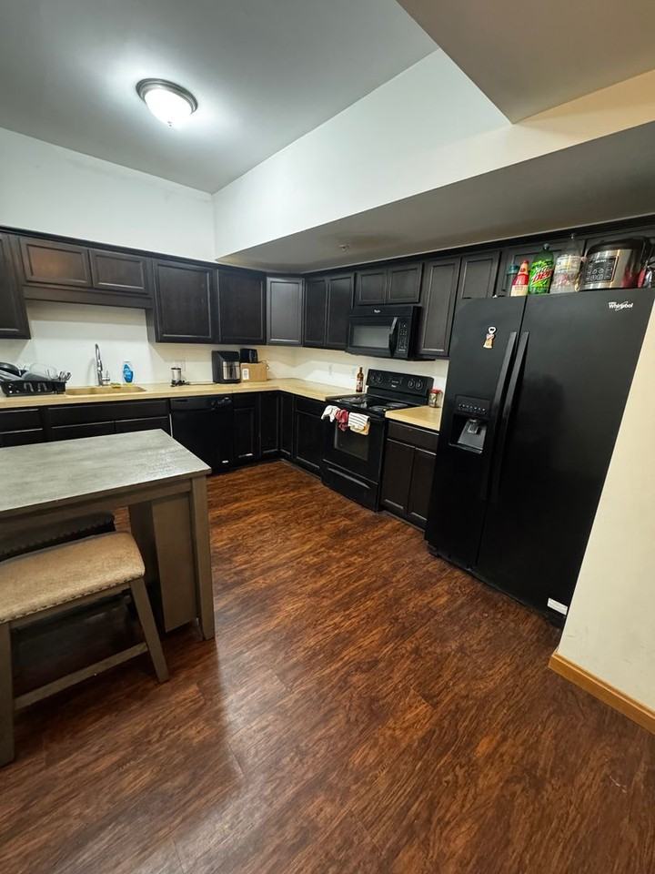 112 College Avenue - Photo 6 of 15