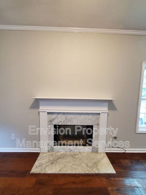 1046 Beckwith St Sw - Photo 6 of 36