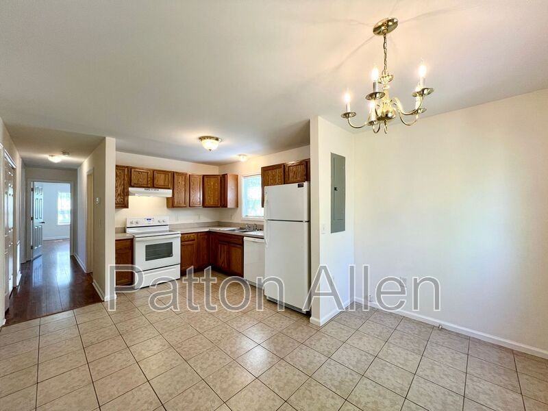 30 Branning St - Photo 5 of 27