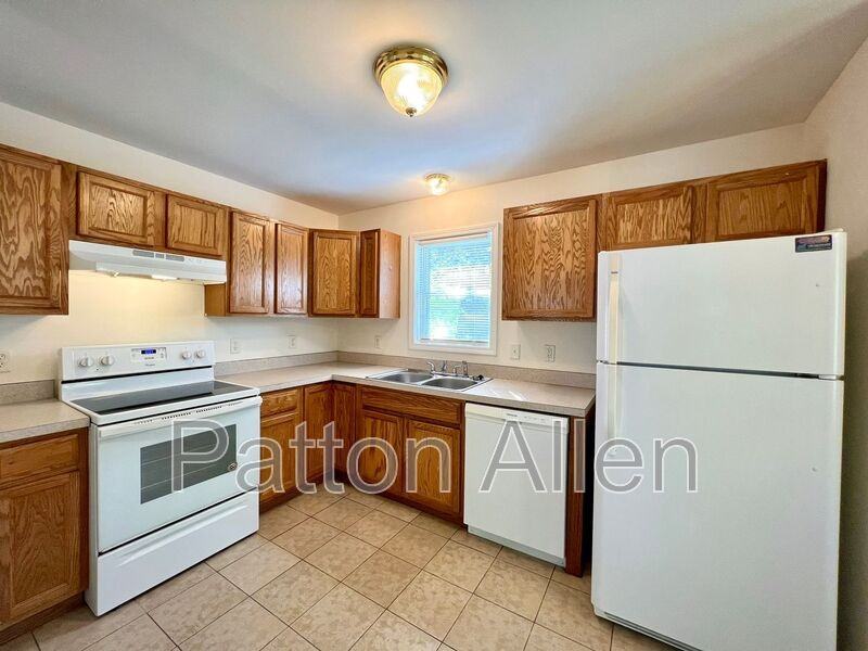 30 Branning St - Photo 6 of 27