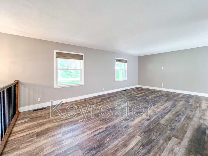 127 Montana Ave - Photo 3 of 34