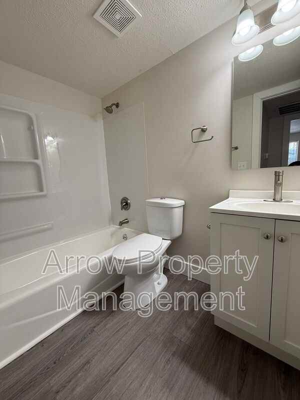 1315 F St - Photo 4 of 7