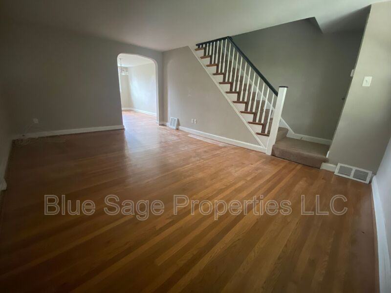 515 Cherry St - Photo 3 of 14