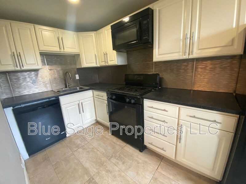 515 Cherry St - Photo 5 of 14