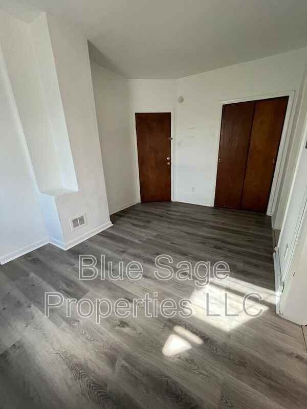 203 Clifton Ave #B2 - Photo 2 of 14