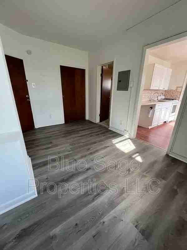 203 Clifton Ave #B2 - Photo 4 of 14