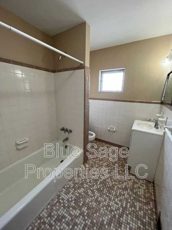 203 Clifton Ave #B2 - Photo 7 of 14