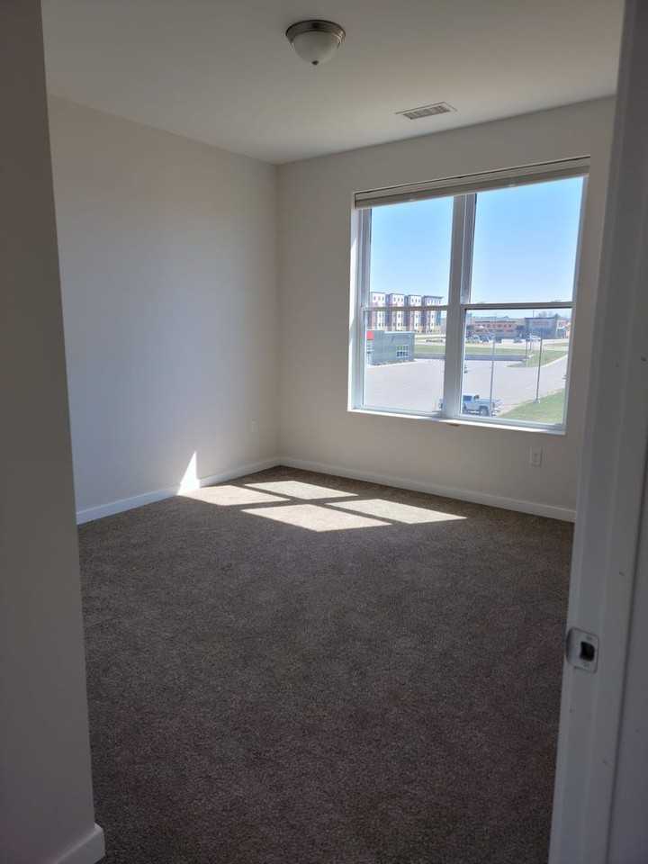 Peosta Square - Photo 5 of 6