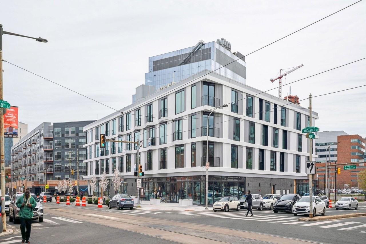 Modern Apartments in University City - Photo 2 of 11