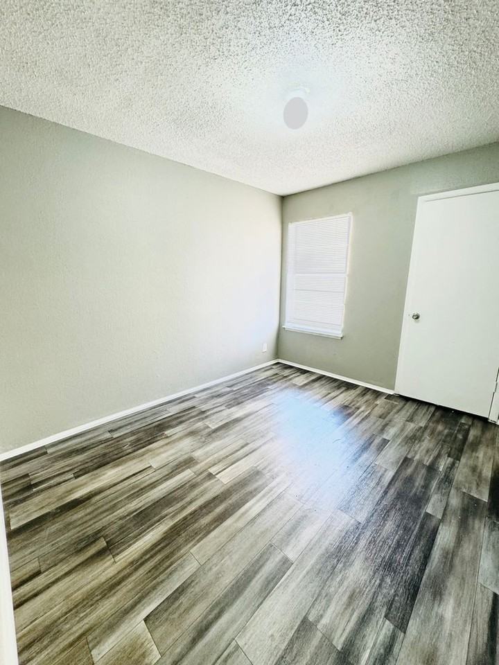 Pheasant Run Apartments - Photo 6 of 19