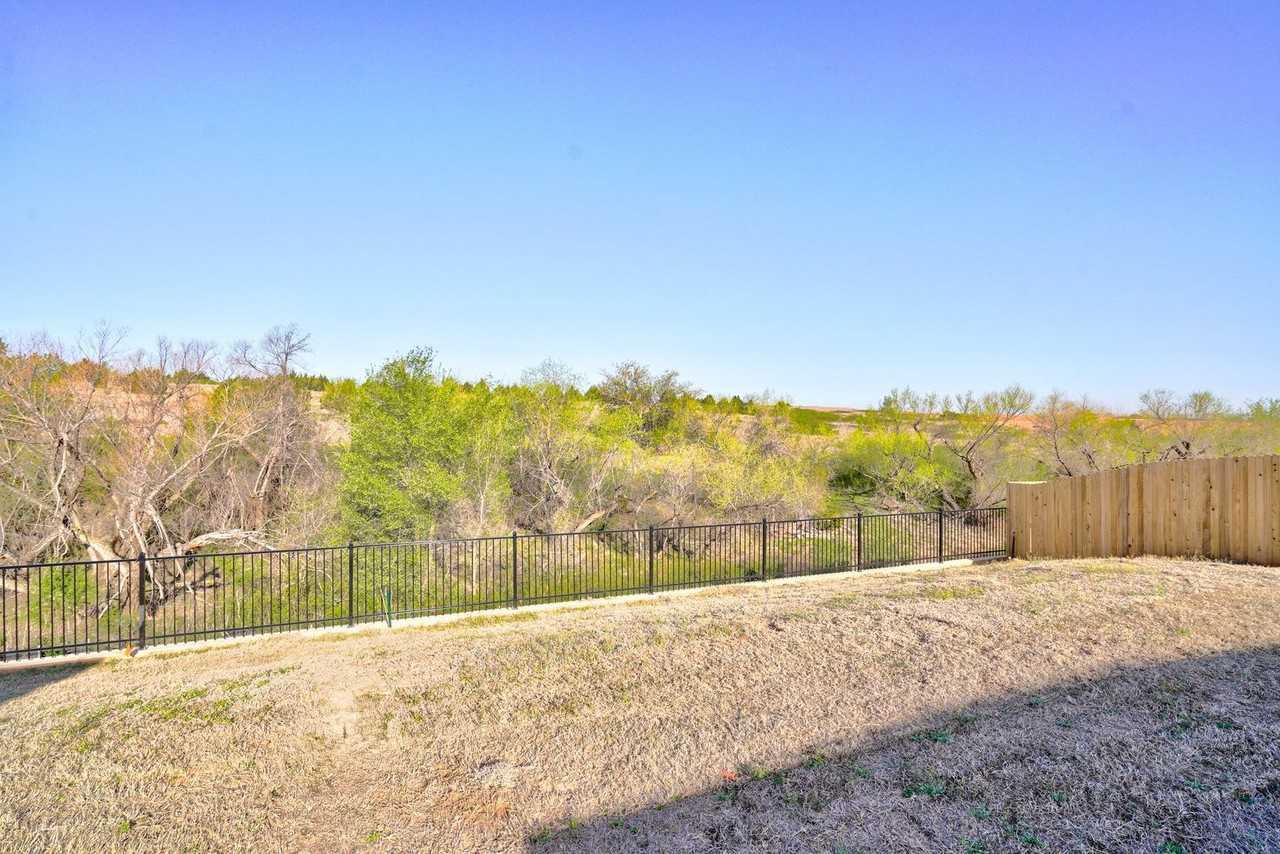 9529 Gray Wolf Ln - Photo 7 of 49