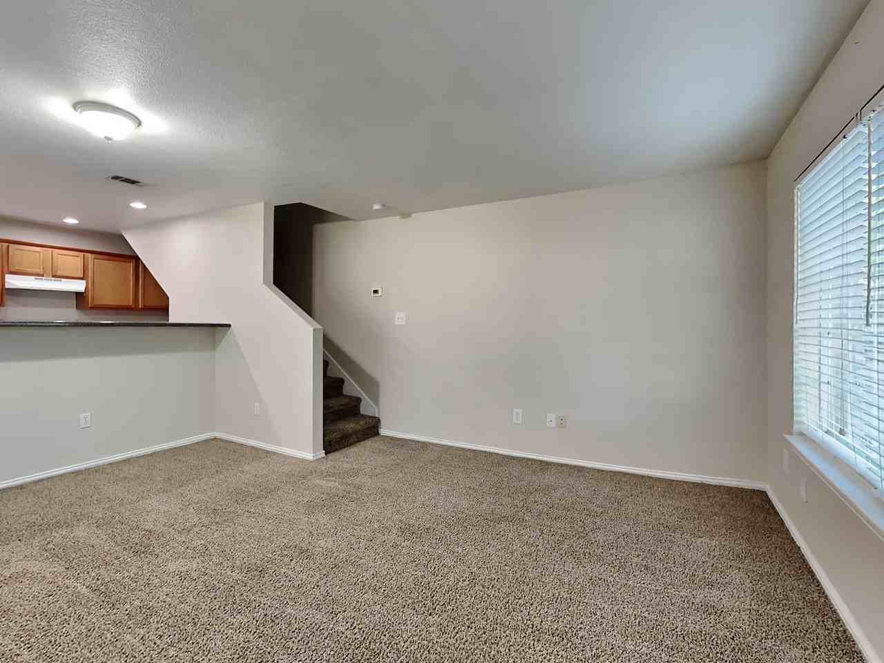 1912 May St - Photo 5 of 20