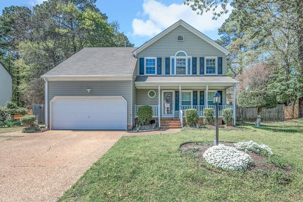 304 Lynns Way - Photo 2 of 35