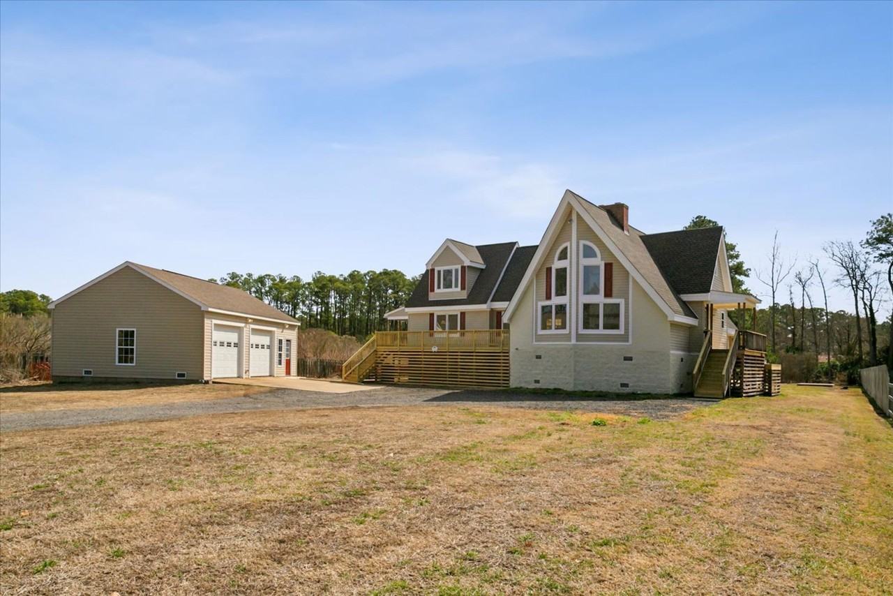 236 Hansford Ln - Photo 3 of 50