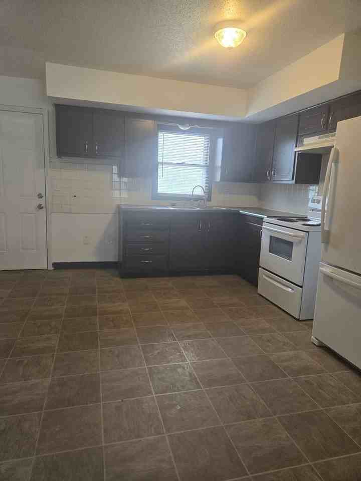 1710 N 76th Ter - Photo 2 of 7