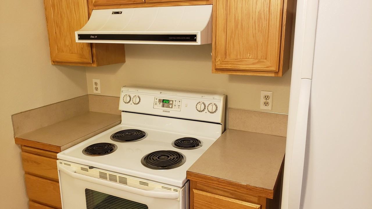 10275 W Seneca Dr - Photo 3 of 16