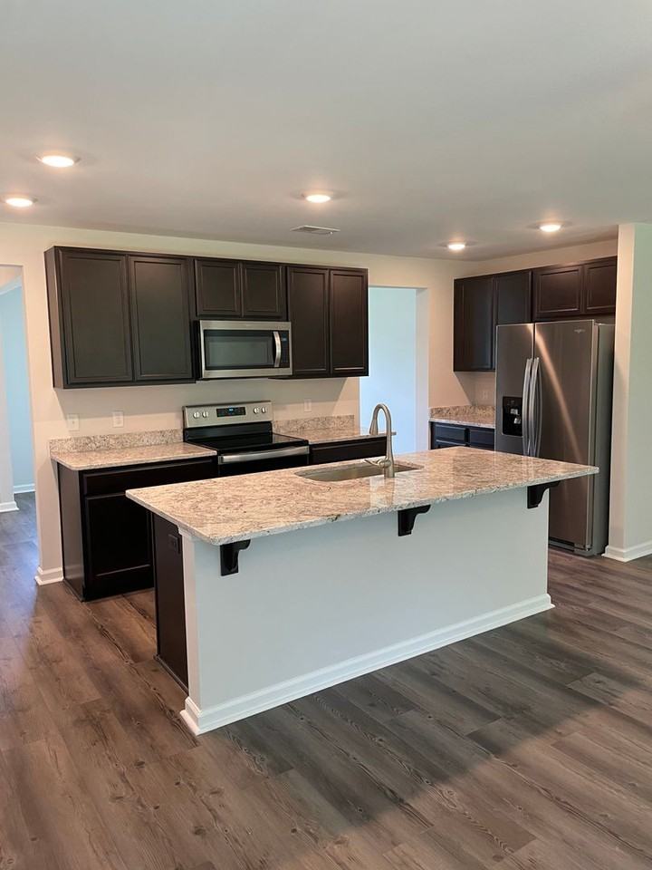 24 Marsh Salt Ln - Photo 2 of 37