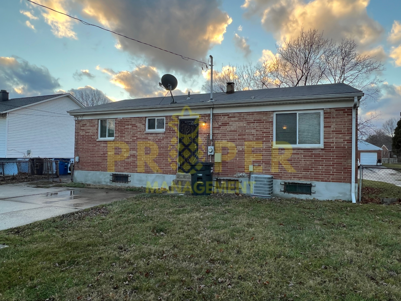 934 Haller Ave - Photo 2 of 10