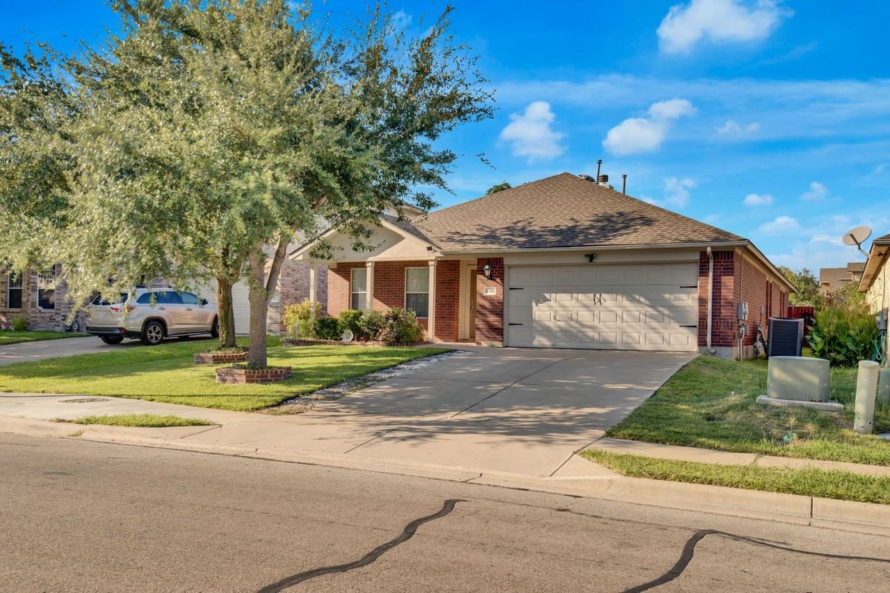 18500 Masi Loop - Photo 2 of 38