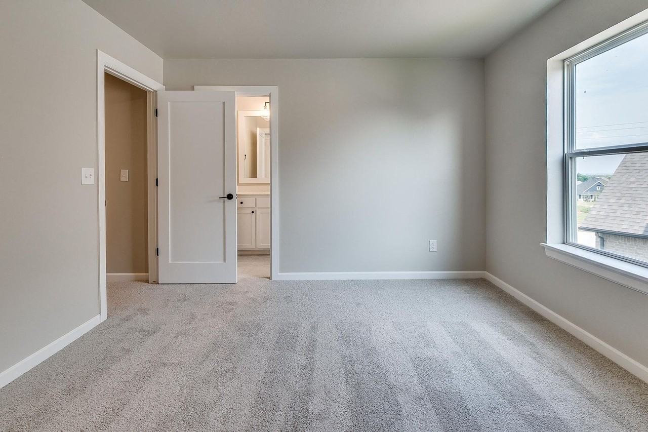 14512 Chambery Ct - Photo 7 of 50