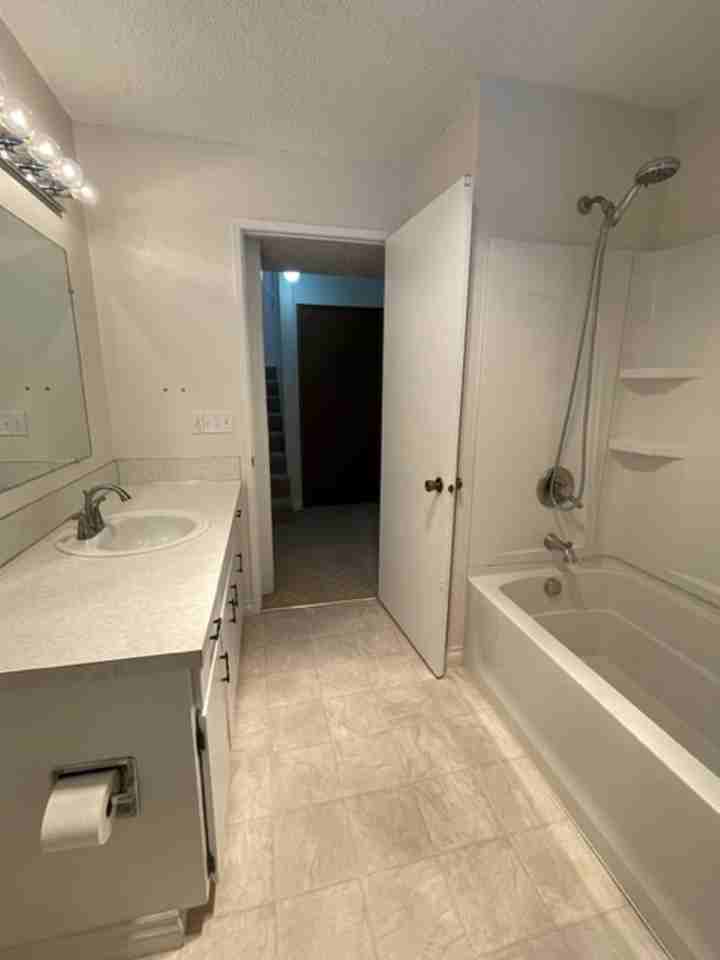 810 Warner Dr #C - Photo 3 of 16