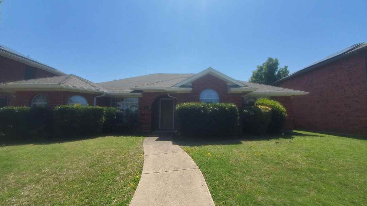 1008 Edison Ln - Photo 2 of 12