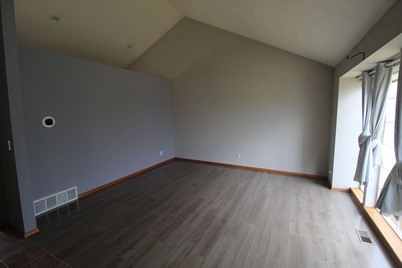 16521 N Morton Dr - Photo 3 of 26