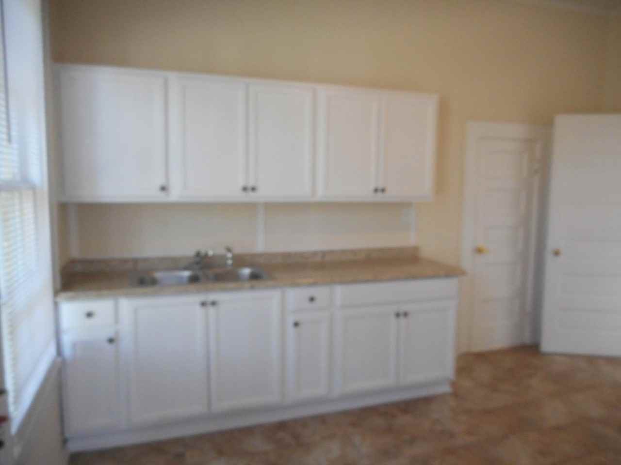 343 Frayser St - Photo 2 of 11