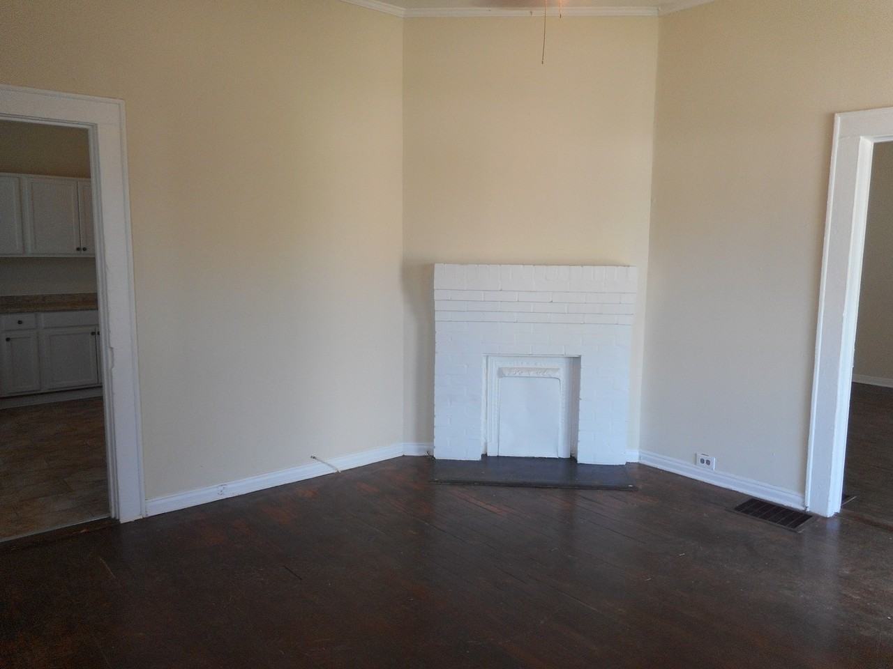 343 Frayser St - Photo 4 of 11