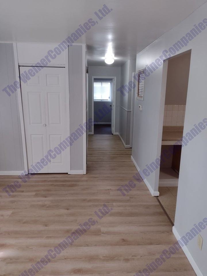 708 S Scottswood Dr - Photo 3 of 23