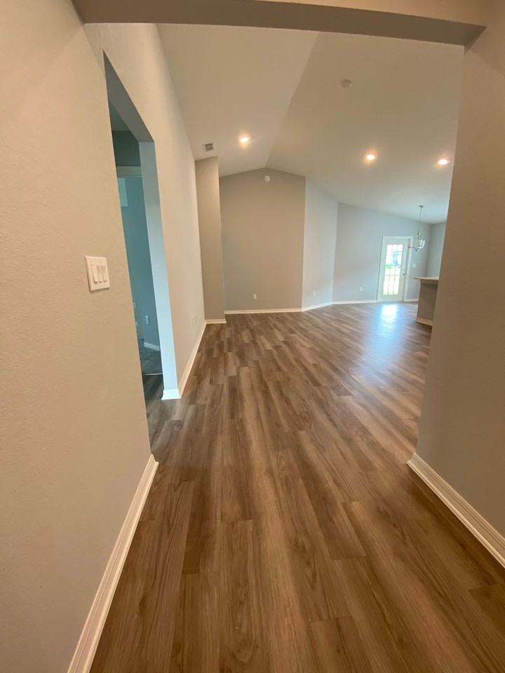 595 Lorient Dr - Photo 2 of 11