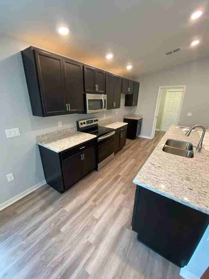 595 Lorient Dr - Photo 3 of 11