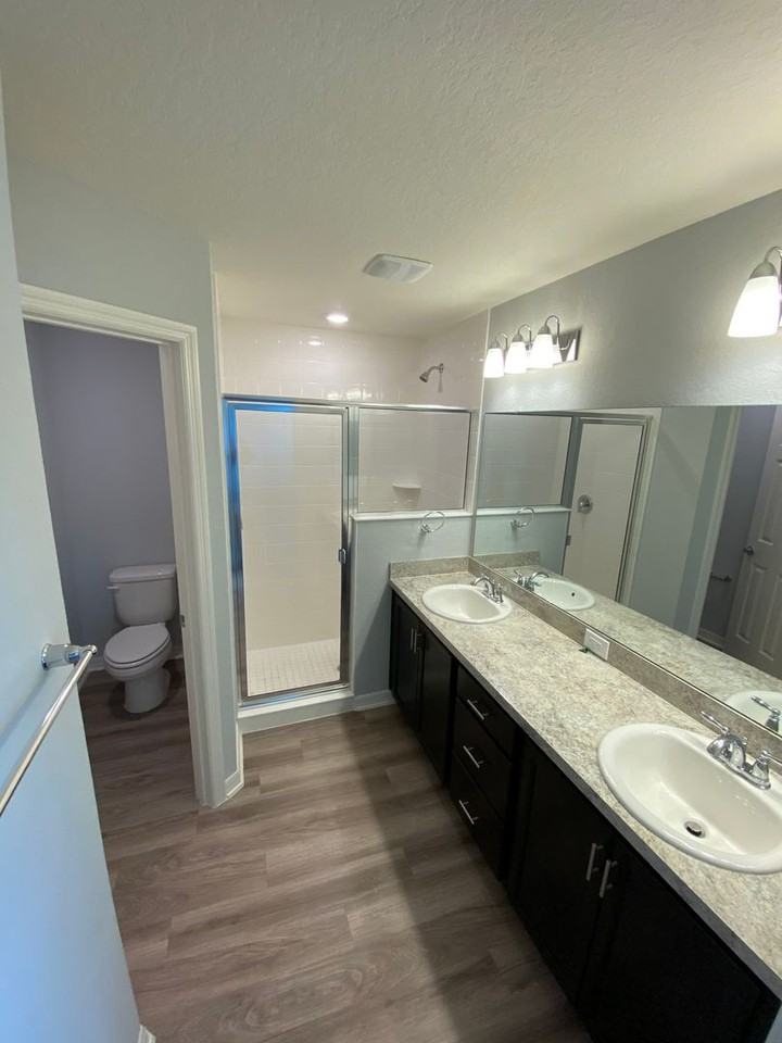 595 Lorient Dr - Photo 7 of 11