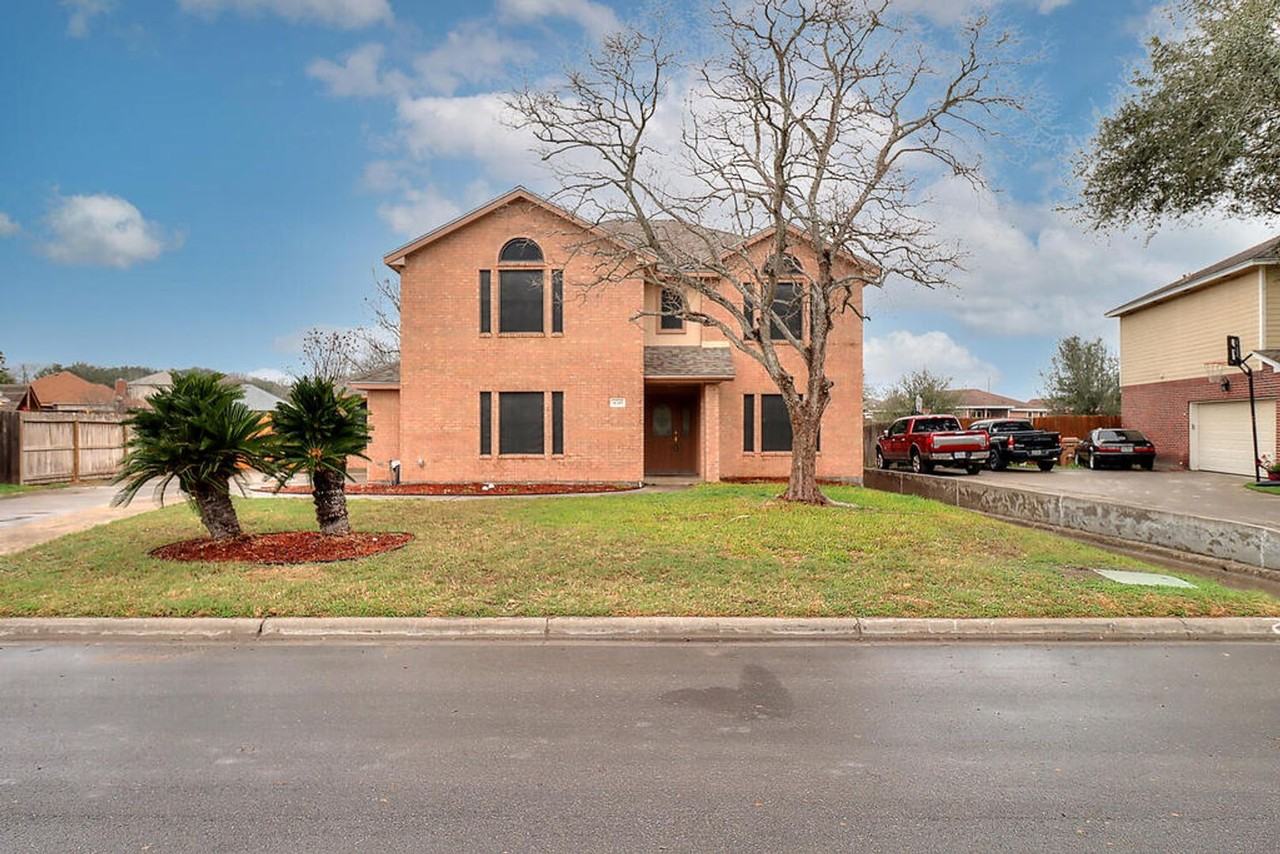4249 Rapids Dr - Photo 2 of 50