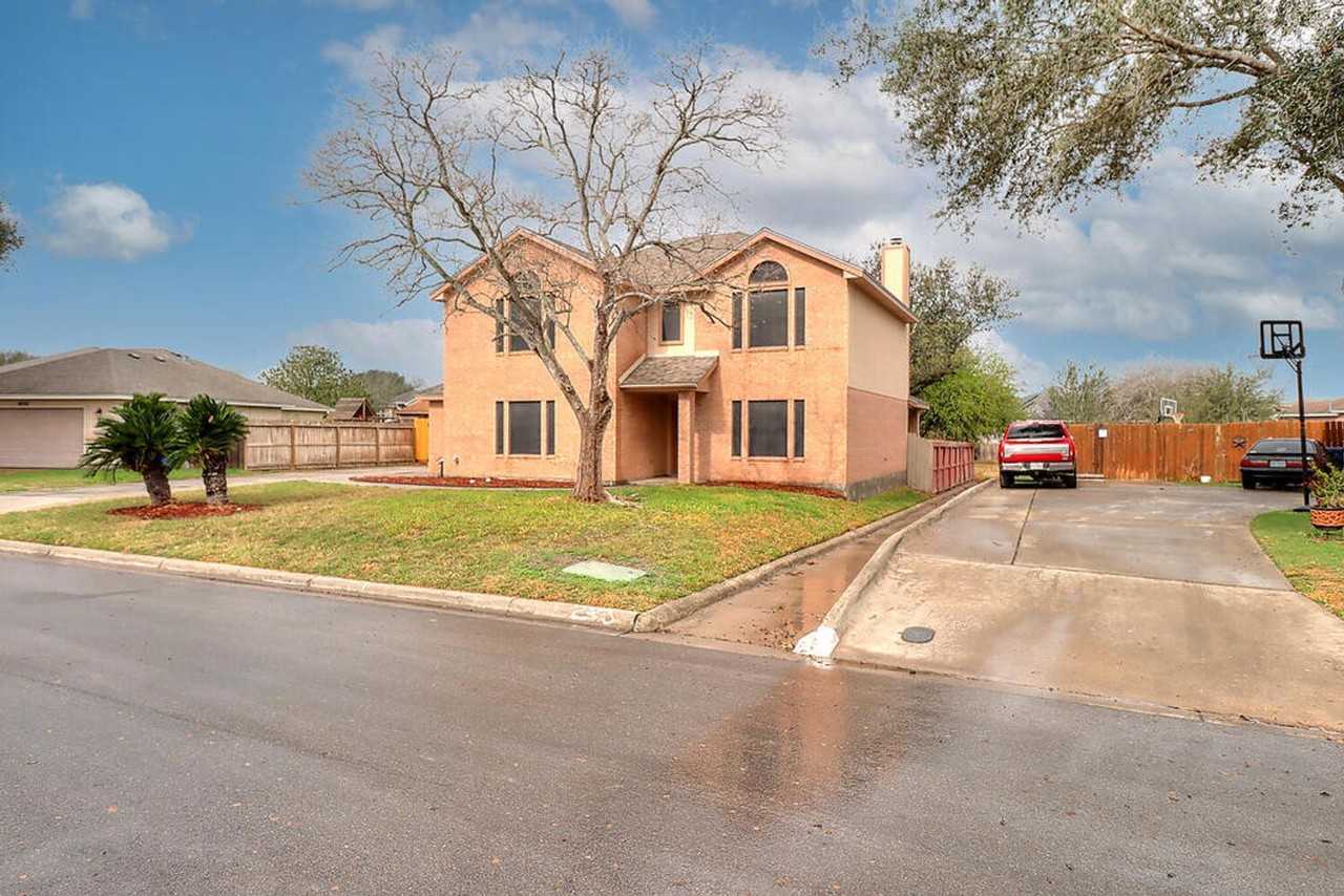4249 Rapids Dr - Photo 3 of 50