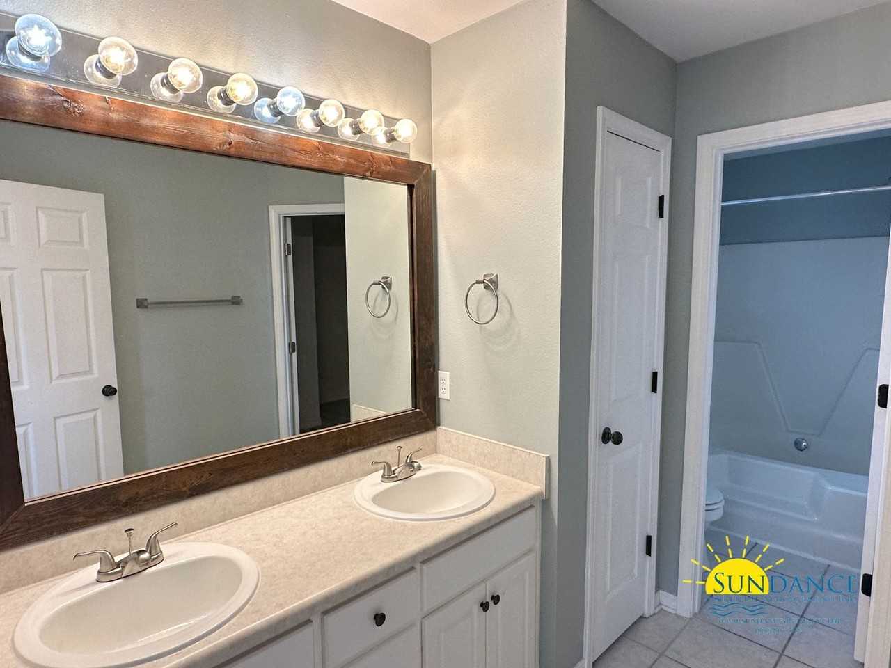 9709 Leeward Way - Photo 7 of 16