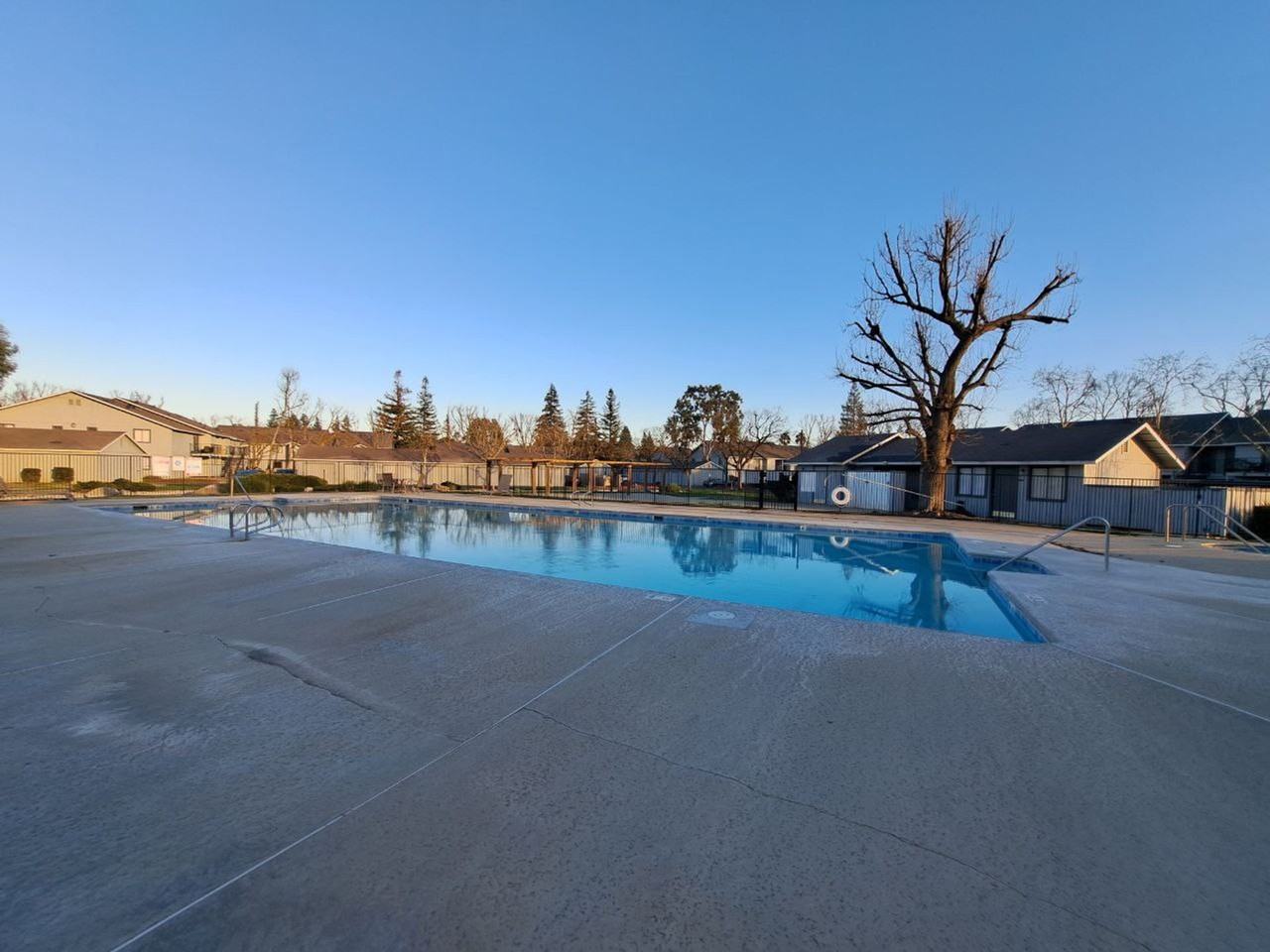 The Lakes - Photo 4 of 31