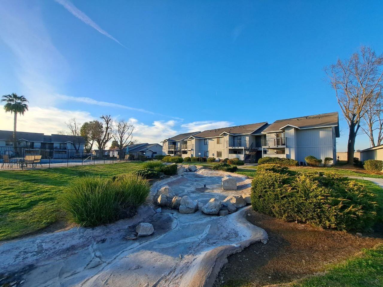 The Lakes - Photo 6 of 31