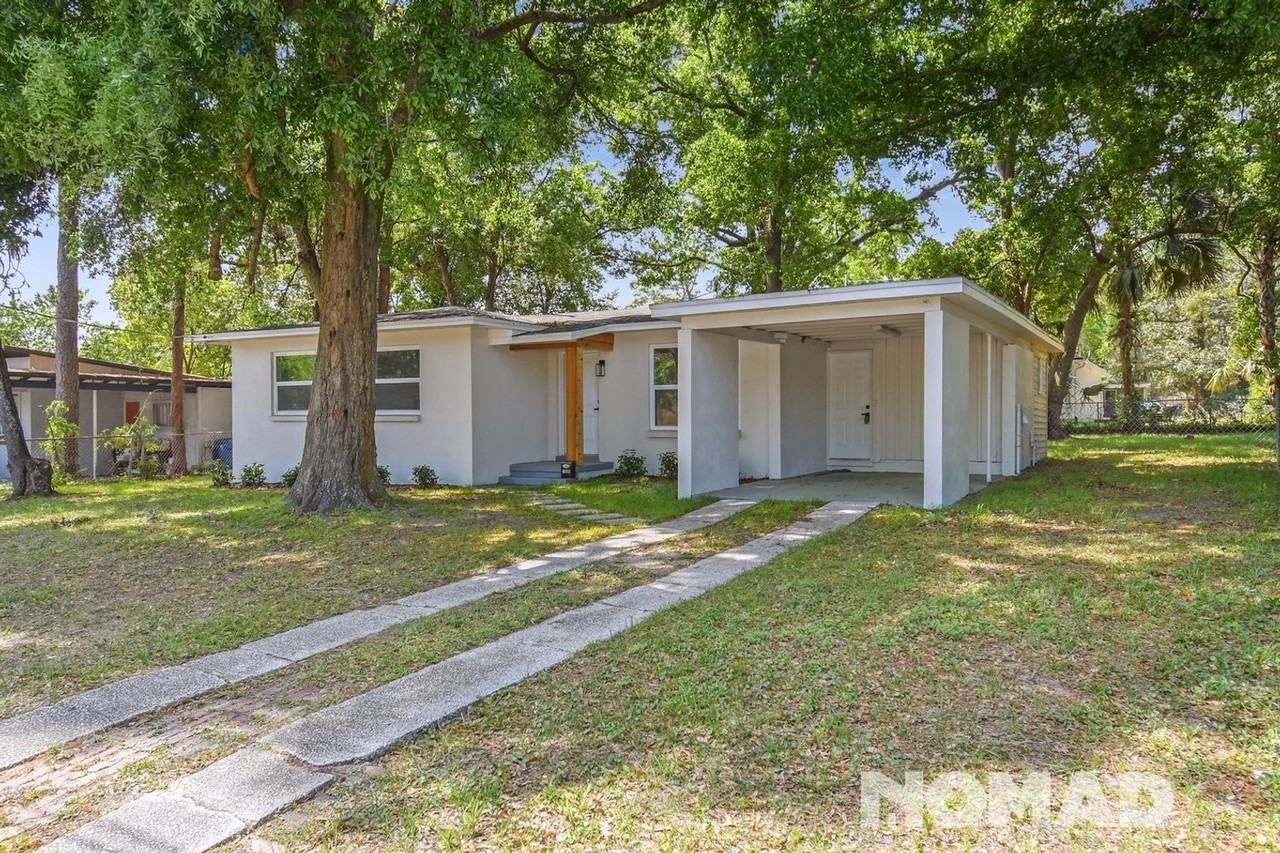 1020 Eastdale St - Photo 2 of 27