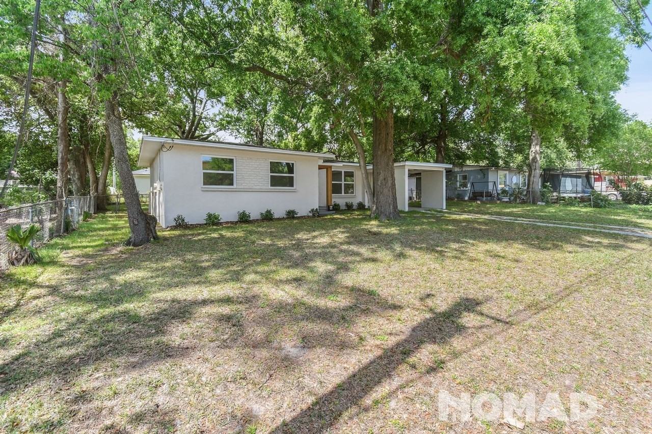 1020 Eastdale St - Photo 3 of 27