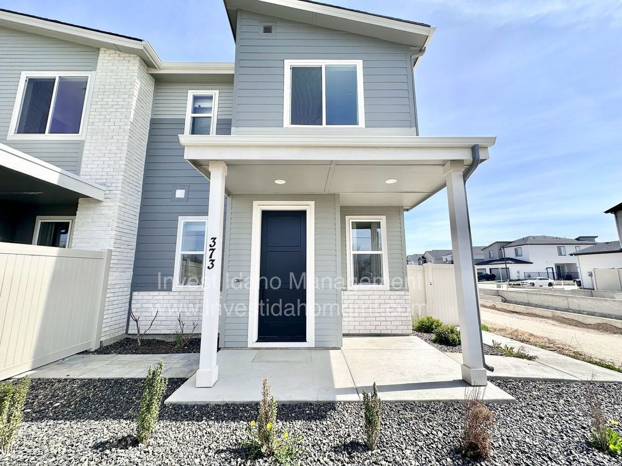 373 N Stone Canyon Ln - Photo 2 of 39