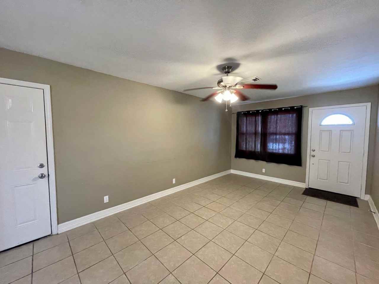 5715 Crestland Loop - Photo 2 of 13