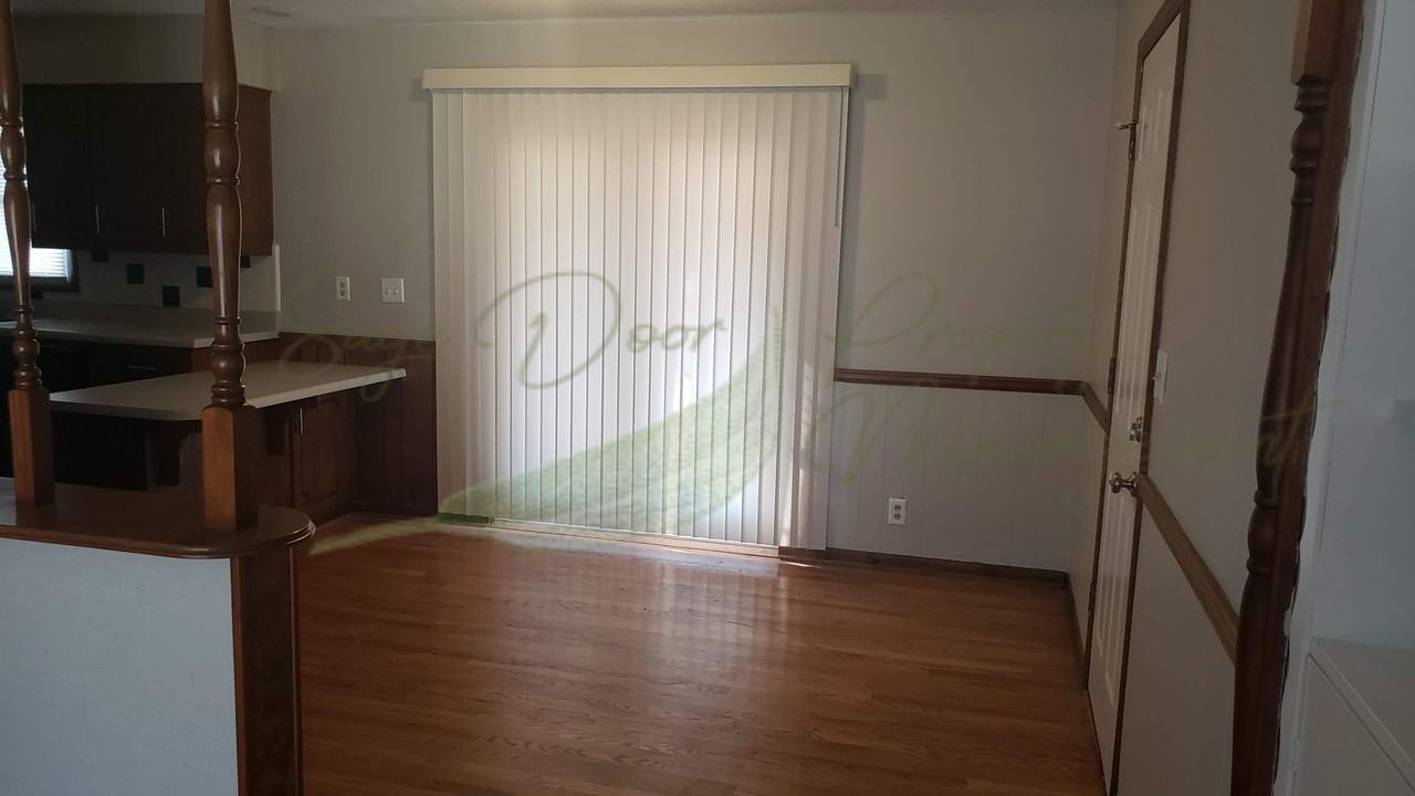 412 Lacy Ln - Photo 4 of 14