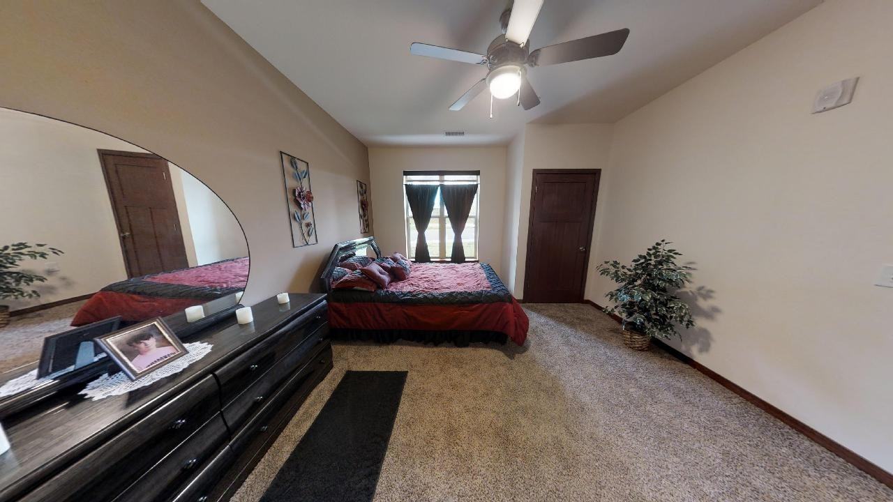 Waubesa Village B - Photo 6 of 44