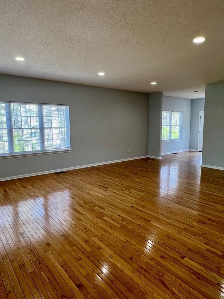 250 Highland Golf Dr - Photo 3 of 15