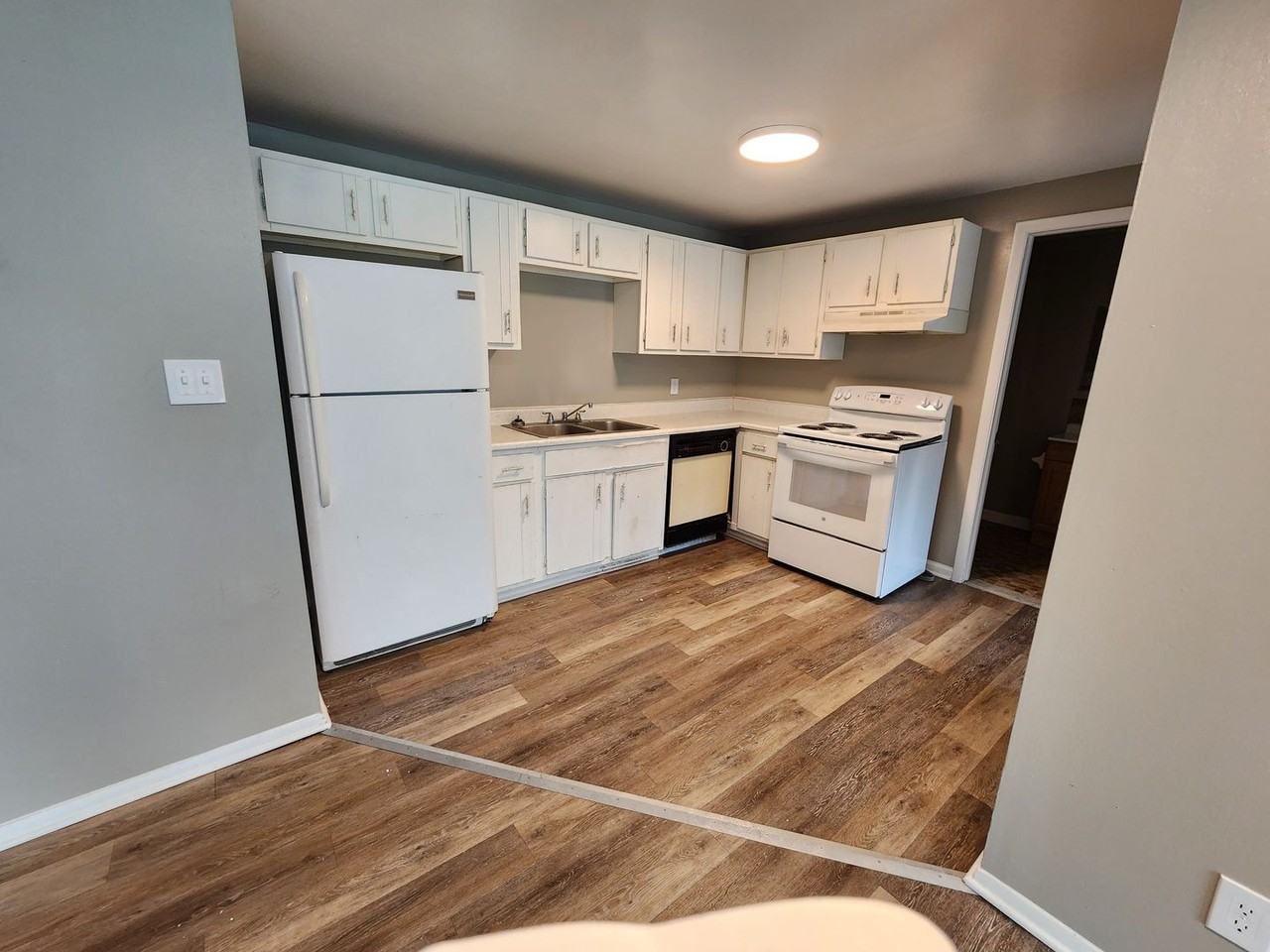 Robert Drive Apartments - Photo 4 of 4